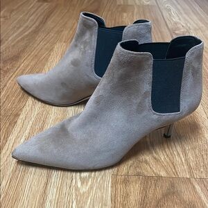 New Via Spiga Suede Kitten Heel Booties Sz 7.5
